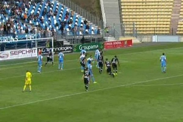 Un match au stade de la Vallée du Cher