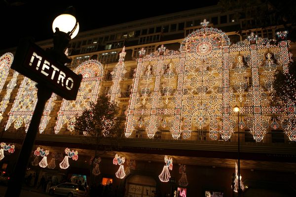 Métro, Noctilien, tram… Quel transport choisir pour rentrer chez soi la nuit du réveillon en région parisienne ?