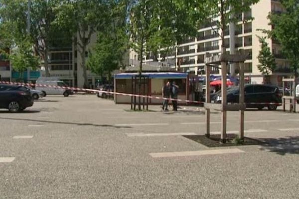 Villeurbanne : des coups de feu place Wilson. Un homme grièvement blessé (06/06/13)