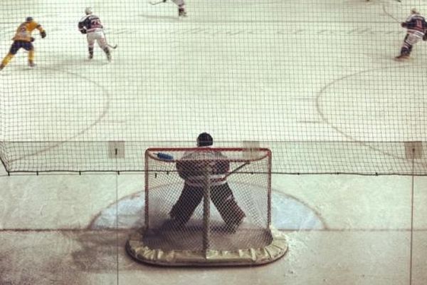 Pour cette saison, les Brûleurs de Loups restent invaincus. Ici contre Dijon, il y a deux semaines sur la glace de Pôle Sud. 