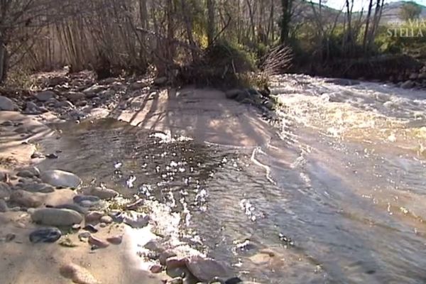 La rivière jouxtant l'exploitation de Julien Pedinielli