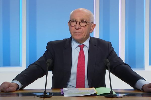 Jean-René Etchegaray sur le plateau de Dimanche en politique (février 2024).