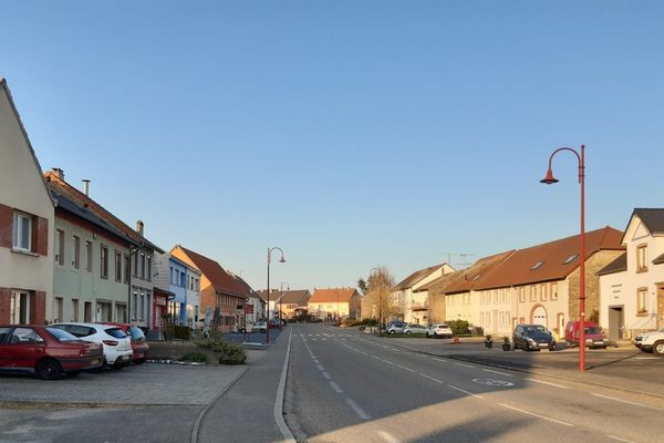 Keskastel et l'un des villages d'Alsace bossue, cette région située entre le col de Saverne et Sarreguemines en Lorraine. Depuis le début du confinement, tout le monde est chez soi.