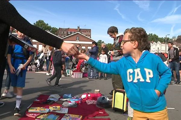 Petites affaires et grosses responsabilités, la braderie des enfants de Saint-Sauveur a fait recette. 