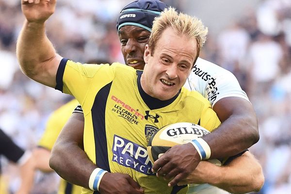 Souffrant d’une hernie cervicale, l’arrière de l’ASM Clermont Auvergne Nick Abendanon devra être opéré. Il sera indisponible au moins trois mois, a annoncé le club mercredi 19 septembre.