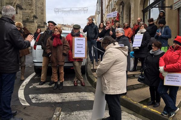 Une trentaine de personnes ont demandé la libération de Thomas Gallay