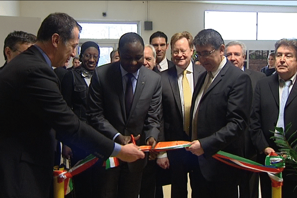 Le ministre de l'agriculture de Côte d'Ivoire a inauguré le nouveau laboratoire de l'usine de Perpignan.