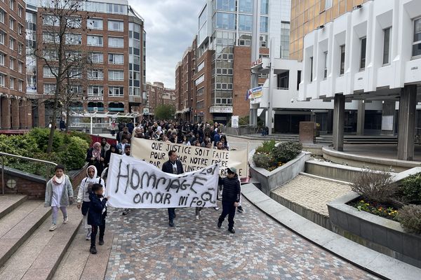 Les Villeneuvois ont marché en hommage à Oumar Traoré, le samedi 8 avril