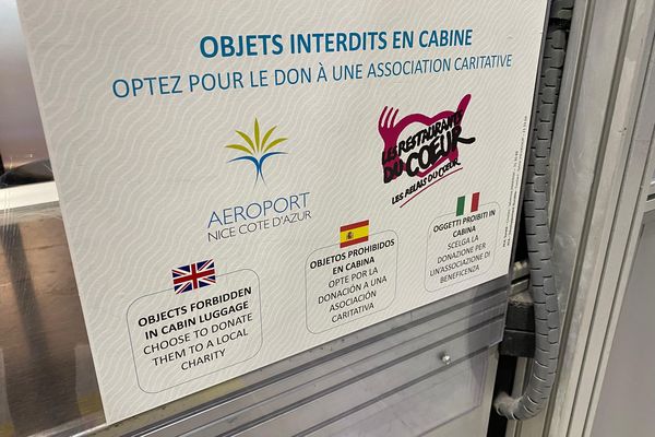 Pour que les Restos du Cœur récupère un produit confisqué, l'accord du voyageur est nécessaire.