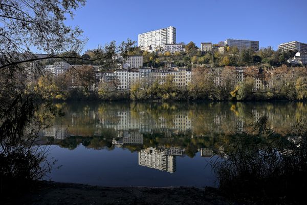 Une dizaine de communes de l'Ouest lyonnais, comme Caluire-et-Cuire, pourraient se voir privées de leur compétence à délivrer des permis de construire.