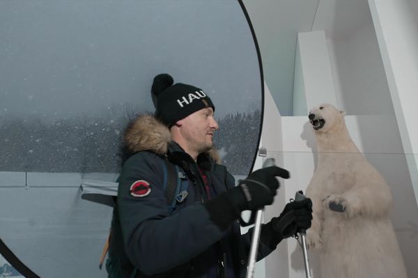 L'animateur baroudeur Guillaume Pierre à l’Espace des Mondes Polaires de Prémanon dans le Jura.