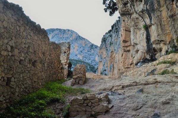 La forteresse troglodyte d’Aiglun a été retenue pour le département des Alpes-Maritimes.