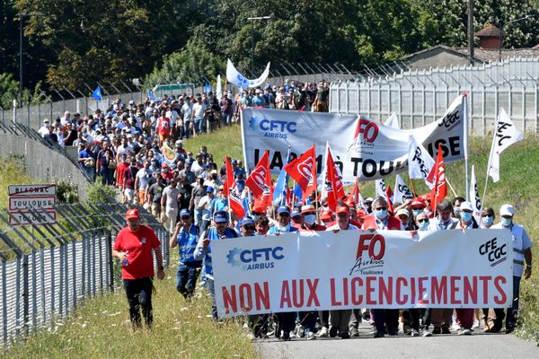 Mercredi 8 juillet, les salariés d'Airbus ont manifesté contre les licenciements.