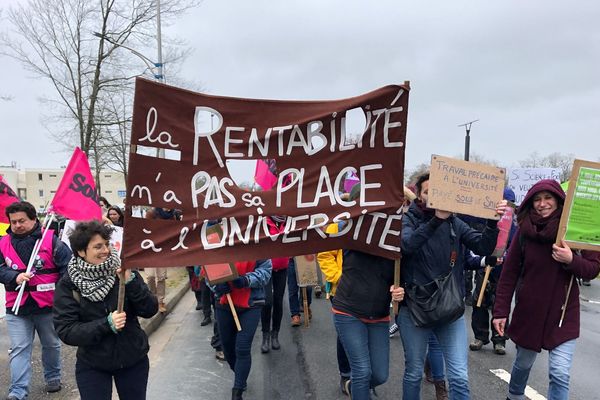 Journée université morte à Poitiers