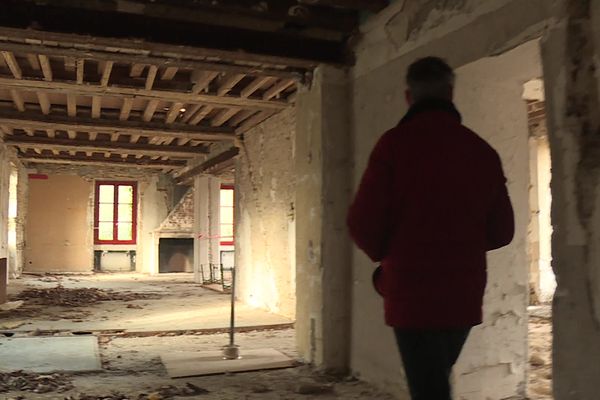 Dans les ruines de l'Espérance, l'ancien restaurant étoilé de Marc Meneau à Saint-Père (Yonne).