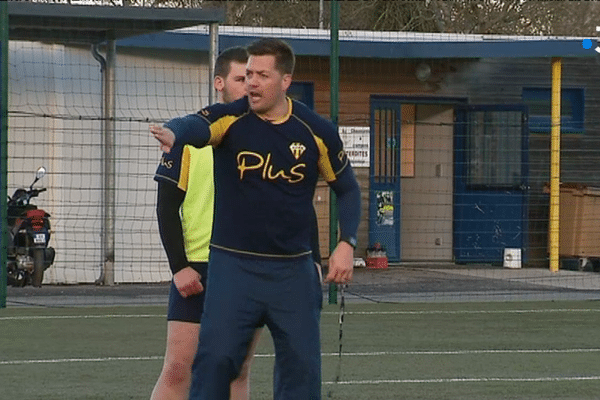 Coenie Basson est désormais en charge de la défense, à l'USON Nevers Rugby