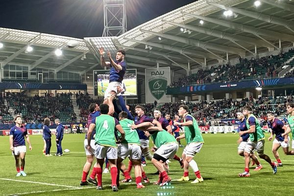 A Pau vendredi 15 mars, les Bleuets terminent leur Tournoi des Six Nations par une défaite face à l’Angleterre.