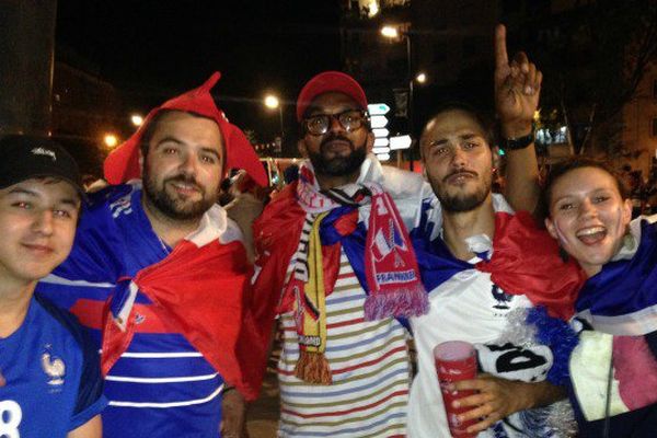 La France s'est qualifiée en finale 2 à 0 contre l'Allemagne, pour la plus grande joie des supporter