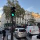 Tous les jours, la circulation entre la place de la République et la place de la Bastille est très chargée.