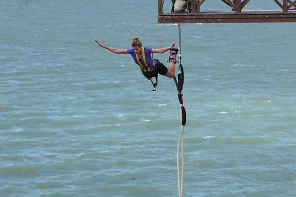 Camille Cerf, Miss France, dans Fort Boyard.