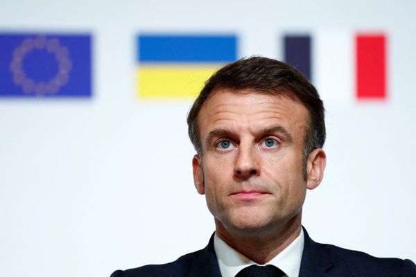 Le chef de l'Etat veut réaffirmer la souveraineté industrielle de la France en terme d'armement, notamment dans le cadre du soutien apporté à l'Ukraine.