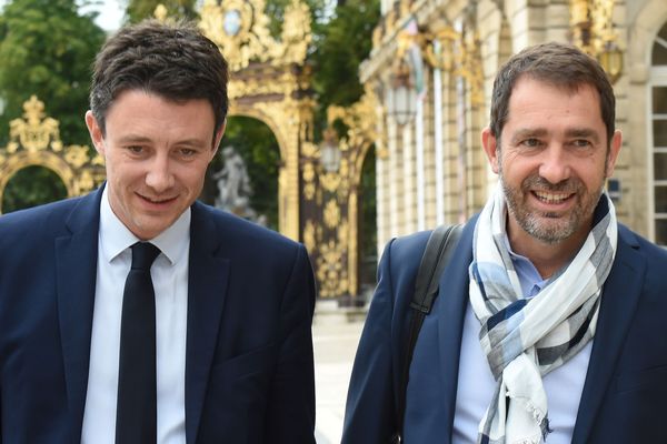 Le porte-parole du gouvernement Benjamin Griveaux (LREM), à qui l'on prête des intentions municipales à Paris, et Christophe Castaner, délégué général de La République en marche, à Nancy, le 1er juillet 2017.