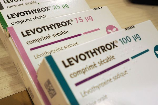 La nouvelle formule du Lévothyrox, proposée par les laboratoires Merck (Lyon) ne poserait pas de problème de santé, selon le rapport de l'ANSM