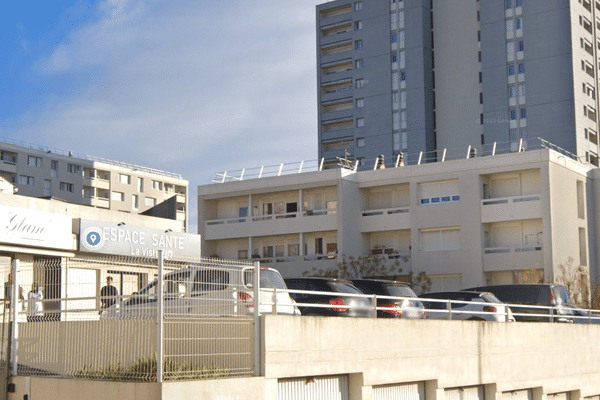 La médecin de permanence lundi a été agressée à la maison médicale de la Viste, dans le 15e arrondissement de Marseille.