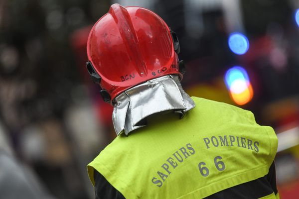 Les pompiers des Pyrénées-Orientales en opération - archives.