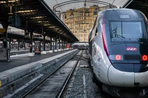 La circulation des trains à la gare de l'Est totalement interrompue.