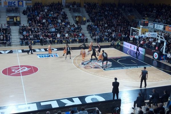 Mardi 23 décembre, lors du match face à l'Asvel au Palais des sports d'Orléans. 