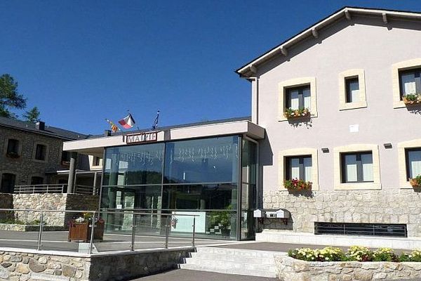 Bolquère (Pyrénées-Orientales) - la mairie - archives