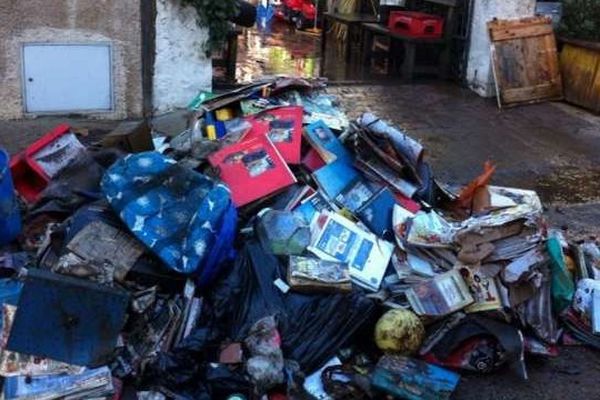 Au lendemain des inondations dans les rues d'Olbia, commune du nord de la Sardaigne