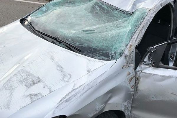 La voiture d'Arthur,  fils de Patricia Zédet est totalement détruite, heureusement Arthur n'est que légèrement blessé