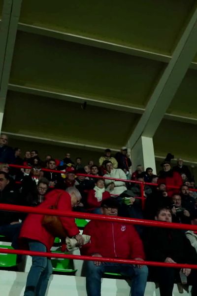 Ils étaient plusieurs centaines à braver la pluie pour applaudir leur équipe à Casteljaloux.