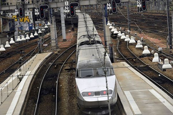 9 TGV sur 10 en direction de l'Ouest de la France circulent ce vendredi à la gare Montparnasse.