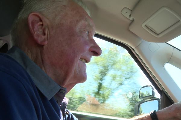 A 91 ans, Claude Hameau, souhaite continuer à conduire en toute sécurité.