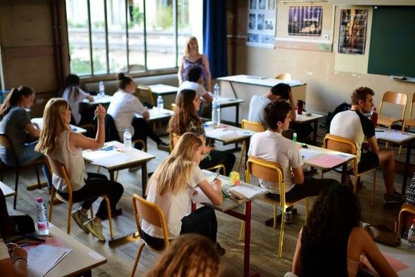 Les lycéens doivent choisir trois spécialités en 2nde