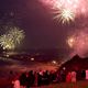 C'est devenu une tradition chaque grand anniversaire du Débarquement, une vingtaine de feux d'artifice est tirée depuis différentes communes du littoral du Calvados et de la Manche.