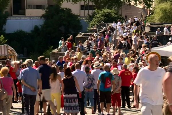 On estime à 30 000 le nombre de visiteurs de la Fête des Ponts chaque année