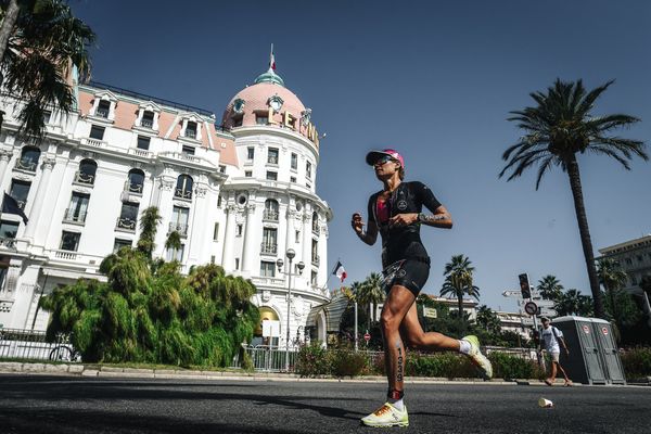 Les meilleures triathlètes du monde, professionnelles et amatrices, concourront au Championnat du Monde VinFast IRONMAN sur la Côte d’Azur.