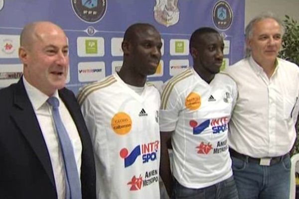 Ernest Seka et Moussa Marega aux côtés de Francis de Taddéo, l'entraîneur de l'ASC