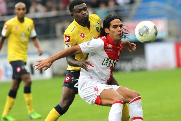 Falcao et Petrus Bonal lors du match FCSM / AS Monaco ce dimanche 20 octobre au stade Bonal.