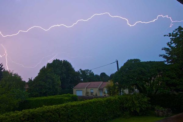 Illustration d'un orage à Vouille (Poitou-Charentes)