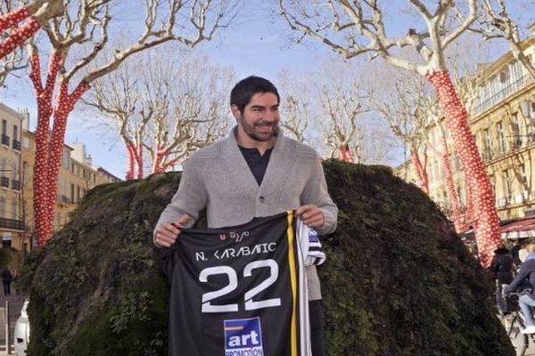 Nicola Karabatic sur le cours Mirabeau, Aix en Provence