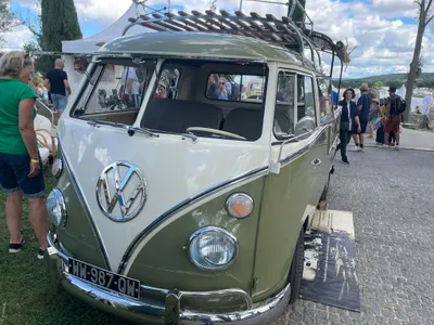 Chérizet/l'ambassadeur de Saône-et-Loire. Un rassemblement de Combis VW qui  fait rayonner la Saône-et-Loire