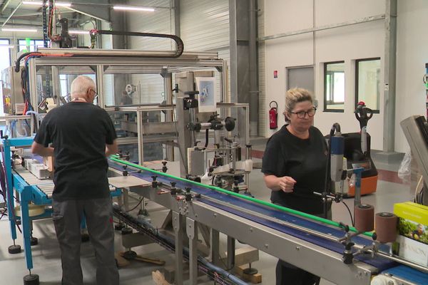 Limoux (Aude) - Jusqu'à 50 000 bouteilles sortent de cette usine chaque jour - 07.07.20