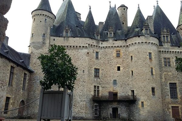 Le château de Jumilhac-le-Grand