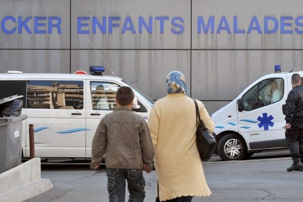 Fondé à la fin du 18e siècle, l'hôpital Necker situé dans le XVe arrondissement de Paris est le temple d'excellence pour la médecine des enfants