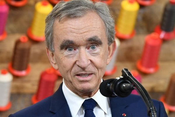 Bernard Arnault assoit son statut d'empereur du luxe.